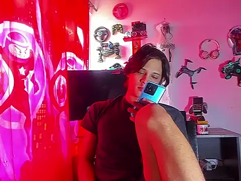 Snapshot of LilOwen_ chatting on 06.14.26 LilOwen online show from 06.14.26