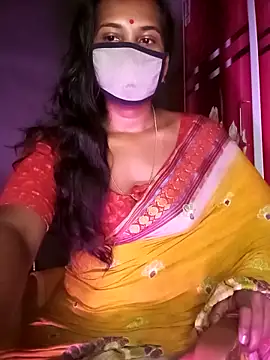 Greenchilli17 online show from 02.24.25