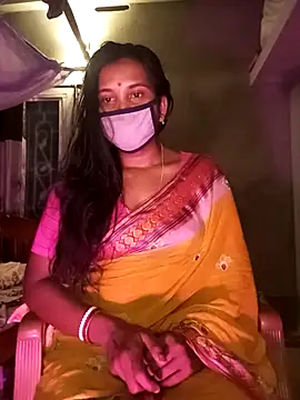 Greenchilli17 online show from 02.24.25