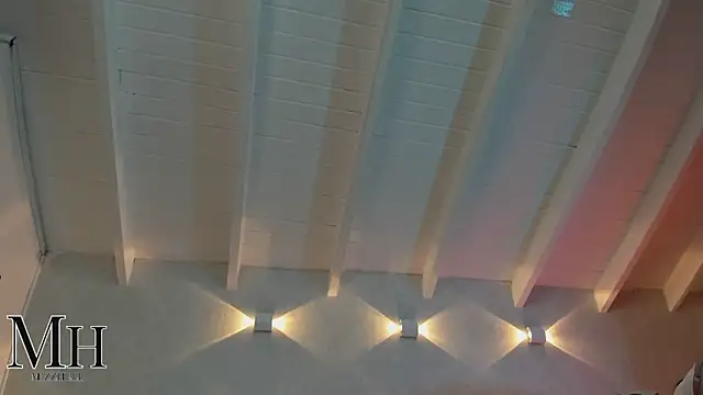 Snapshot of MizzHell chatting on 09.30.25 MizzHell online show from 09.30.25