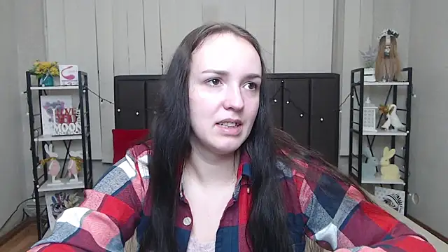 Snapshot of IsabelBlackberry chatting on 11.23.25 IsabelBlackberry online show from 11.23.25