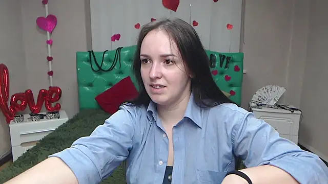 Snapshot of IsabelBlackberry chatting on 11.24.25 IsabelBlackberry online show from 11.24.25