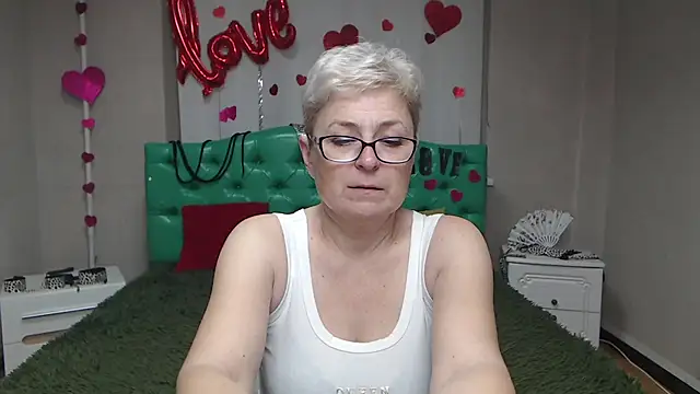 EmiliaGree online show from 11.18.25