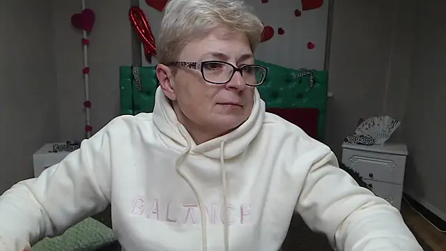 EmiliaGree online show from 02.05.26