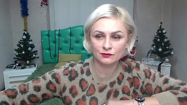 OliviaHorst online show from 12.18.24