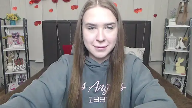 LauraHlot online show from 05.03.26