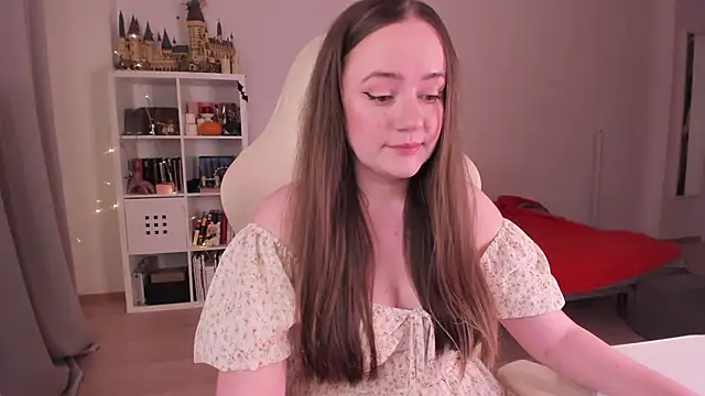 WalkingGirl online show from 10.01.25