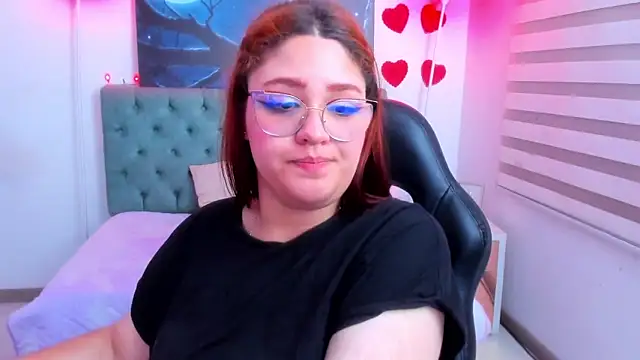 Snapshot of Camiila_Osorio chatting on 03.13.25 Camiila Osorio online show from 03.13.25