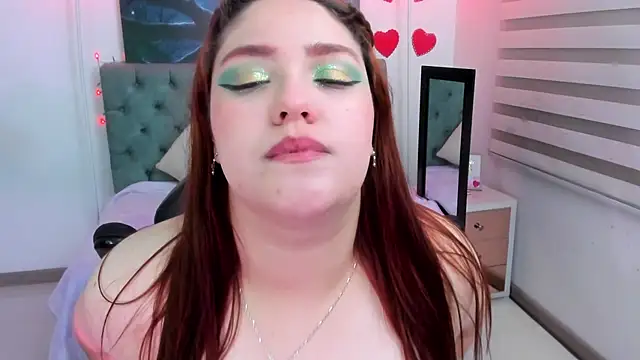 Snapshot of Camiila_Osorio chatting on 03.18.25 Camiila Osorio online show from 03.18.25