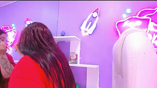 Snapshot of Camiila_Osorio chatting on 09.23.25 Camiila Osorio online show from 09.23.25