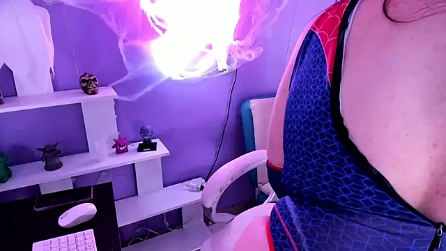 Snapshot of Camiila_Osorio chatting on 10.11.25 Camiila Osorio online show from 10.11.25