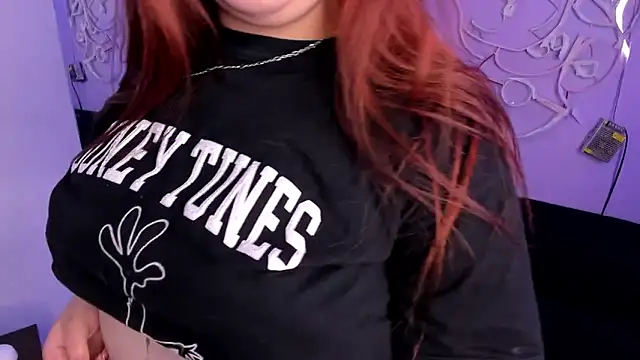 Snapshot of Camiila_Osorio chatting on 02.23.26 Camiila Osorio online show from 02.23.26