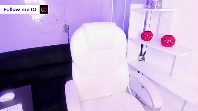 Snapshot of Camiila_Osorio chatting on 03.17.26 Camiila Osorio online show from 03.17.26