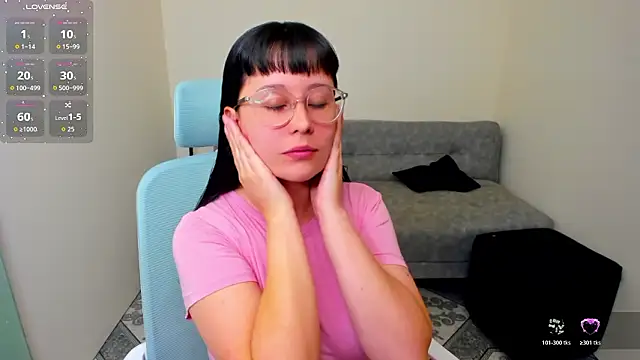 Snapshot of Sofiskies chatting on 02.21.26 Sofiskies online show from 02.21.26