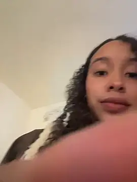 MarieLeon online show from 01.31.26