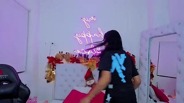 Snapshot of silvana__miller chatting on 12.29.24 silvana miller online show from 12.29.24