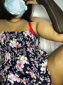 Snapshot of Shadow_Girl007 chatting on 01.10.25 Shadow Girl007 online show from 01.10.25