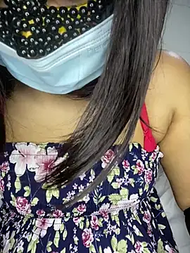 Snapshot of Shadow_Girl007 chatting on 01.18.25 Shadow Girl007 online show from 01.18.25