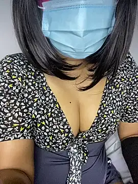 Snapshot of Shadow_Girl007 chatting on 02.03.25 Shadow Girl007 online show from 02.03.25