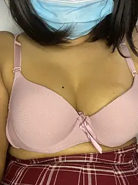 Snapshot of Shadow_Girl007 chatting on 02.19.25 Shadow Girl007 online show from 02.19.25