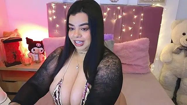 MiahJoness online show from 05.04.26
