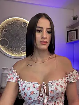 SarahhSmitth1 online show from 03.01.25