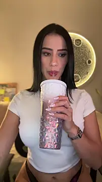 SarahhSmitth1 online show from 05.05.26