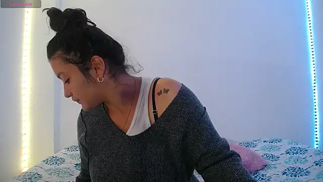 Snapshot of Laurenkenner_ chatting on 02.18.25 Laurenkenner  online show from 02.18.25