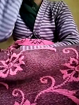 Snapshot of Cutkajal chatting on 12.13.24 Cutkajal online show from 12.13.24
