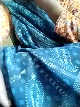 Snapshot of Cutkajal chatting on 01.14.25 Cutkajal online show from 01.14.25