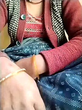 Snapshot of Cutkajal chatting on 01.18.25 Cutkajal online show from 01.18.25