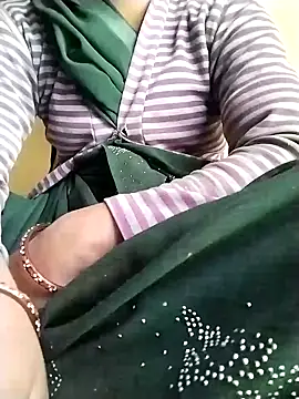 Snapshot of Cutkajal chatting on 01.31.25 Cutkajal online show from 01.31.25