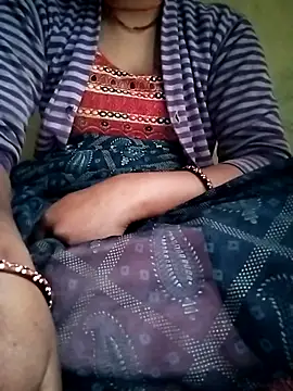 Snapshot of Cutkajal chatting on 02.14.25 Cutkajal online show from 02.14.25