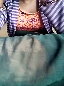 Snapshot of Cutkajal chatting on 02.16.25 Cutkajal online show from 02.16.25