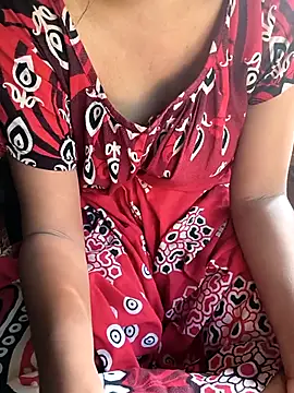 Snapshot of Ralisha_Rani chatting on 09.28.25 Ralisha Rani online show from 09.28.25