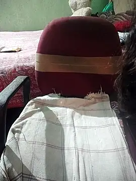 Snapshot of Ralisha_Rani chatting on 10.20.25 Ralisha Rani online show from 10.20.25