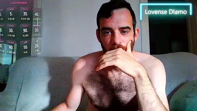 Snapshot of _NakedChef_ chatting on 09.18.25 NakedChef online show from 09.18.25