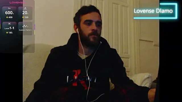 Snapshot of _NakedChef_ chatting on 01.16.26 NakedChef online show from 01.16.26