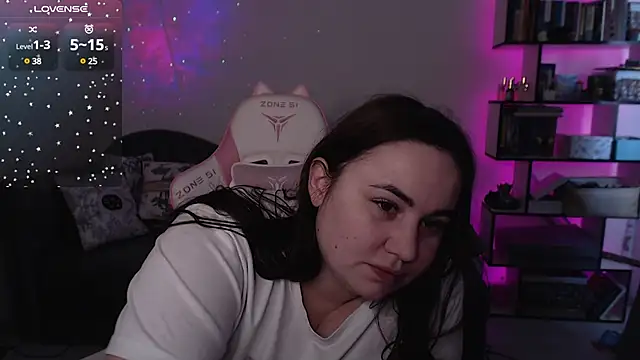Snapshot of SexyWitch_666 chatting on 03.16.25 SexyWitch 666 online show from 03.16.25