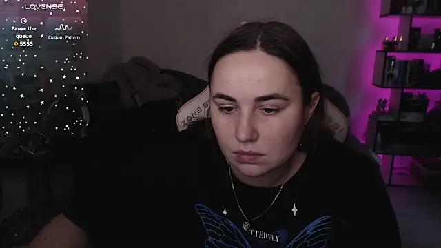 Snapshot of SexyWitch_666 chatting on 10.29.25 SexyWitch 666 online show from 10.29.25