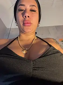 kiim taaylor online show from 11.02.25