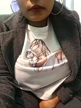 Snapshot of N-Natasha chatting on 01.01.25 N-Natasha online show from 01.01.25