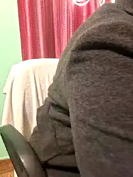 Snapshot of N-Natasha chatting on 01.09.25 N-Natasha online show from 01.09.25