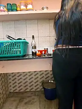 Snapshot of N-Natasha chatting on 01.10.25 N-Natasha online show from 01.10.25