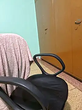 Snapshot of N-Natasha chatting on 01.23.25 N-Natasha online show from 01.23.25