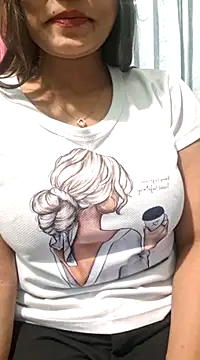 Snapshot of N-Natasha chatting on 01.25.25 N-Natasha online show from 01.25.25