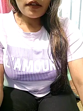 Snapshot of N-Natasha chatting on 01.29.25 N-Natasha online show from 01.29.25