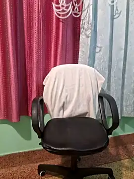 Snapshot of N-Natasha chatting on 01.30.25 N-Natasha online show from 01.30.25