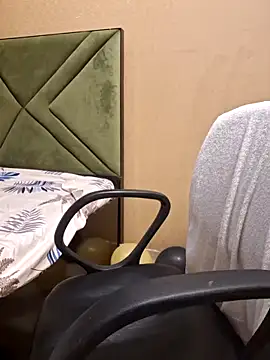 Snapshot of N-Natasha chatting on 03.01.25 N-Natasha online show from 03.01.25