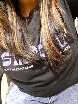 Snapshot of N-Natasha chatting on 03.07.25 N-Natasha online show from 03.07.25